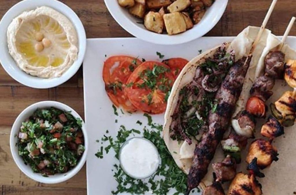 Les secrets du véritable Shawarma Libanais chez Adonis